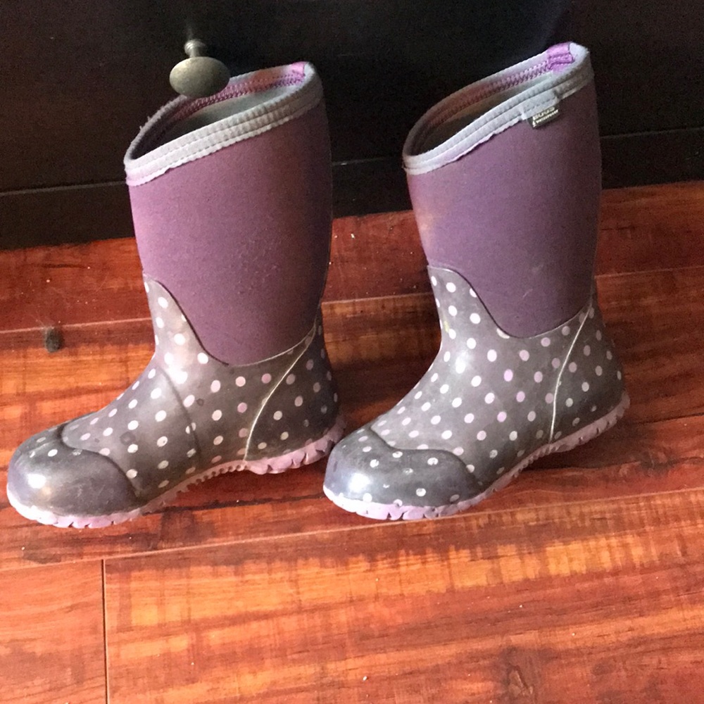 Kid’s purple Bogs Rain boots